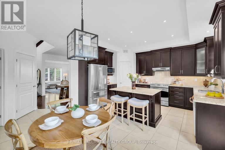 28526274/451-landswood-way/stittsville-south/ottawa/ontario/K2S0A4_12