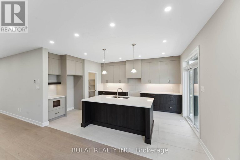 28281771/1357-kitchener-avenue/ellwood/ottawa/ontario/K1V6W1_4