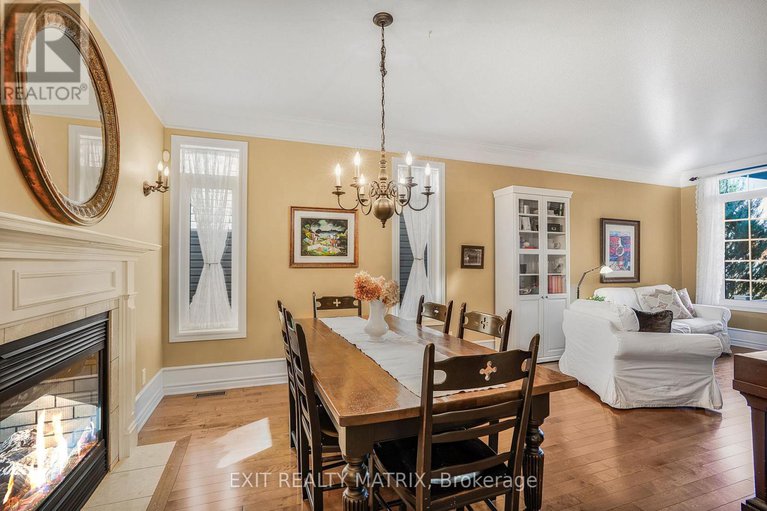 28998759/928-scala-avenue/notting-hillsummerside/ottawa/ontario/K4A5E1_9