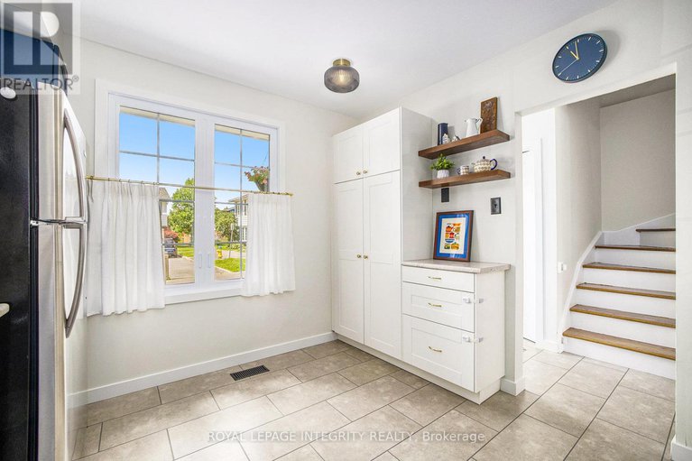 28641296/135-monterey-drive/leslie-park/ottawa/ontario/K2H7A9_13