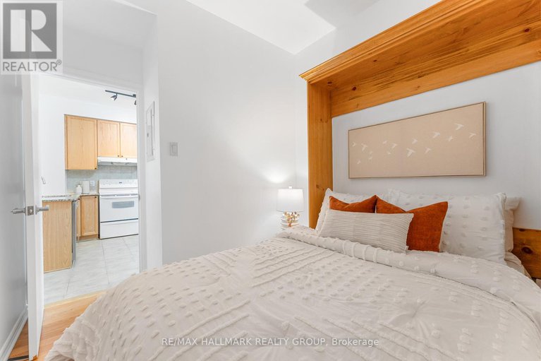 28907121/120-205-bolton-street/lower-townbyward-market/ottawa/ontario/K1N1K7_33