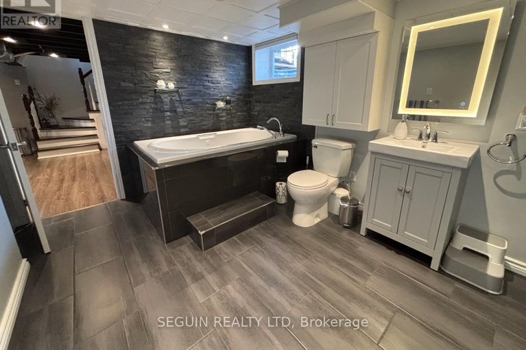28998190/114-stanley-avenue/vankleek-hill/champlain/ontario/K0B1R0_32