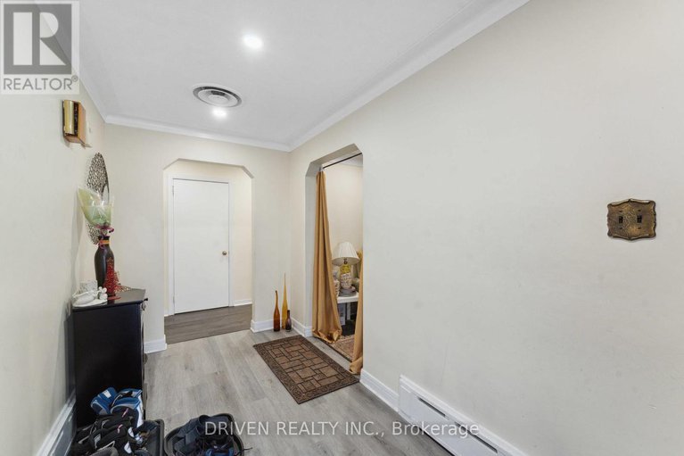 29237590/1266-walkley-road/ellwood/ottawa/ontario/K1V6P7_5