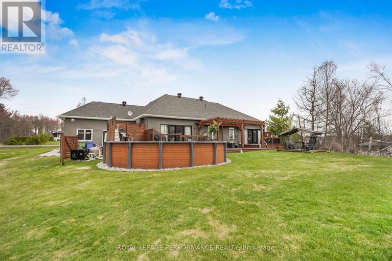 29676901/1560-sandy-hill-road/champlain-twp/champlain/ontario/K6A2R2_34