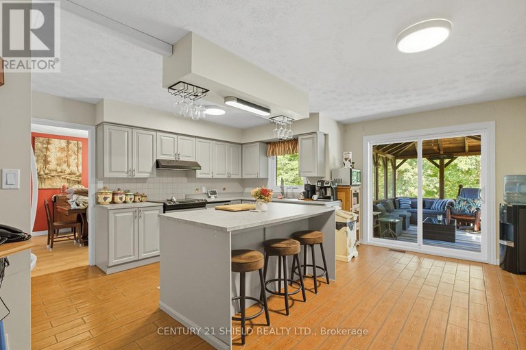 28890966/4555-glen-roy-road/south-glengarry-charlottenburgh-twp/south-glengarry/ontario/K0C1L0_23