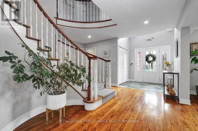 29314460/6164-ravine-way/hiawatha-parkconvent-glen/ottawa/ontario/K1C7E9_4