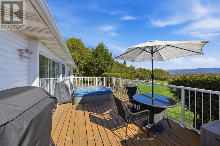 29673245/122-colonel-nicholson-lane/constance-bay/ottawa/ontario/K0A3M0_37