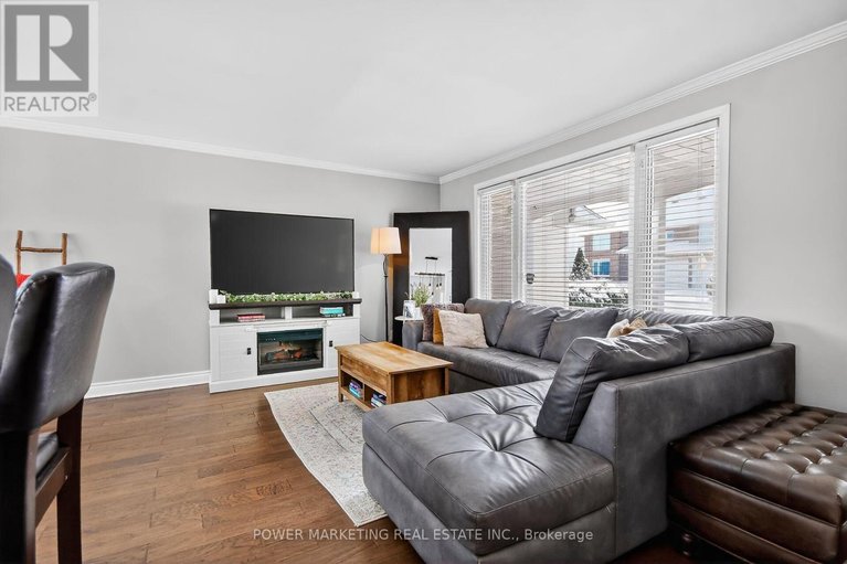 29667359/3269-clearwater-crescent/south-keys/ottawa/ontario/K1V7S3_22