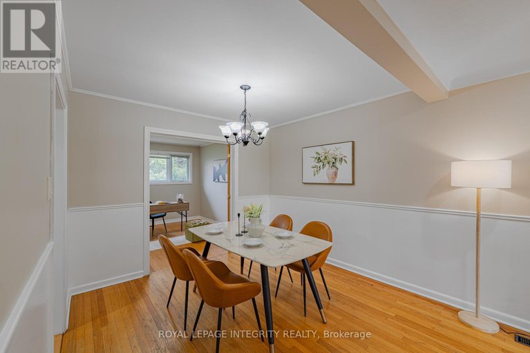 28557939/1695-gage-crescent-n/bel-air-heights/ottawa/ontario/K2C0Z7_11
