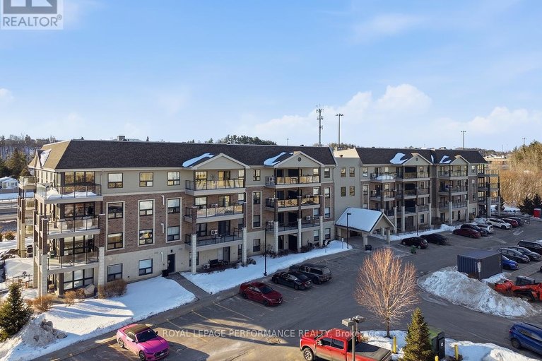 29446146/116-120-prestige-circle/chatelaine-village/ottawa/ontario/K4A1B4_1