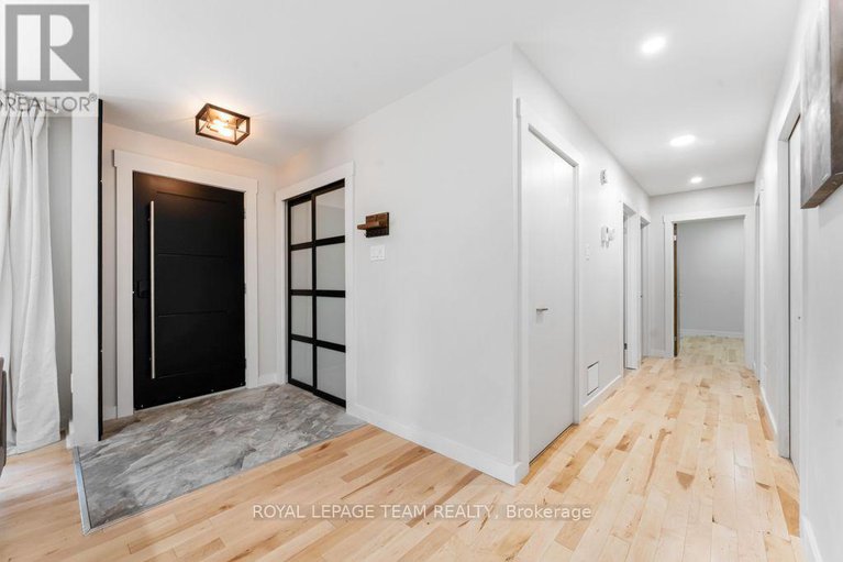 29380921/15-leacock-drive/beaverbrook/ottawa/ontario/K2K1R6_6