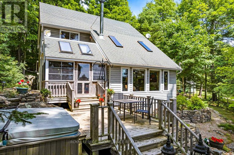 28457440/399-hardwood-ridge/lanark-highlands-dalhousie-twp/lanark-highlands/ontario/K0G1K0_2