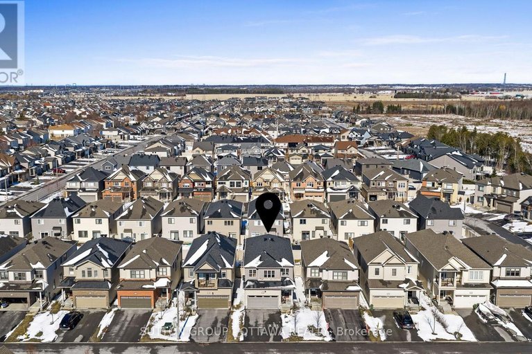 29646315/1013-manege-street/stittsville-south/ottawa/ontario/K2S0Y8_35