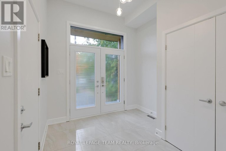29015111/38-sunnymede-avenue/ottawa-westtunneys-pasture/ottawa/ontario/K1Y2L3_8