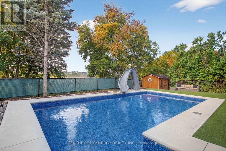 29587854/103-queen-charlotte-street/richmond/ottawa/ontario/K0A2Z0_41