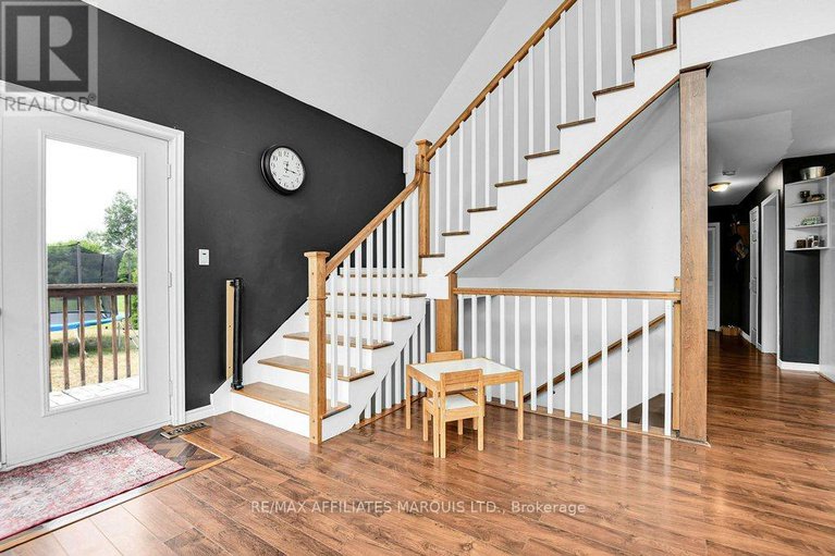 28879635/35-nevada-street/moose-creek/north-stormont/ontario/K0C1W0_26