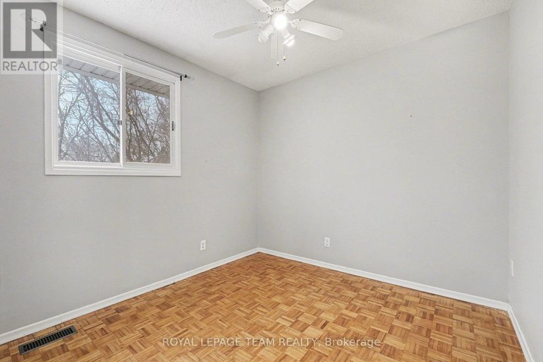 29247026/10-105-parkinson-street/kemptville/north-grenville/ontario/K0G1J0_25