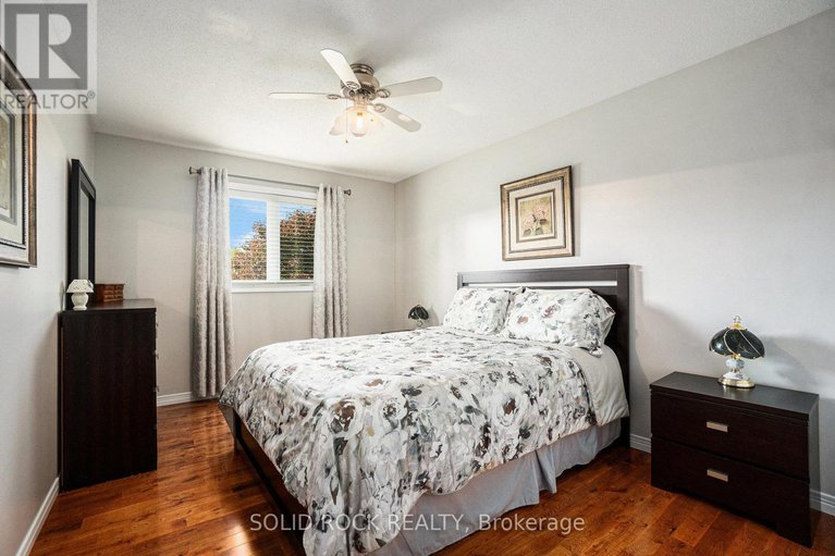 28943108/2278-russland-road-e/russell-twp/russell/ontario/K0A3H0_14