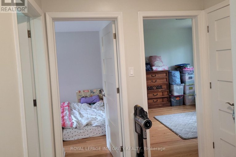 29684352/2748-moncton-road/queensway-terrace-north/ottawa/ontario/K2B7W1_16