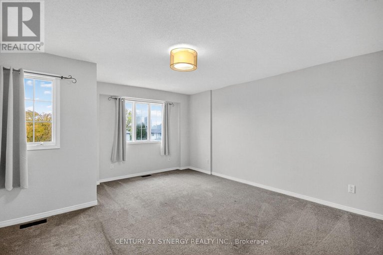 29074489/21-scout-street/central-park/ottawa/ontario/K2C4B9_29