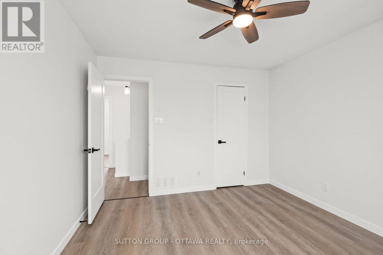 29190222/286-mceachern-crescent/bilberry-creekqueenswood-heights/ottawa/ontario/K1E3K3_34