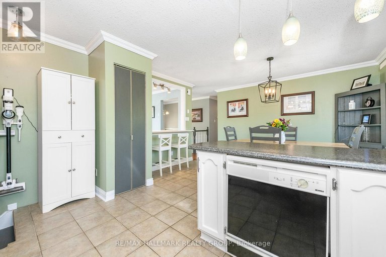 28854407/7895-popham-street/vernon/ottawa/ontario/K0A3J0_20