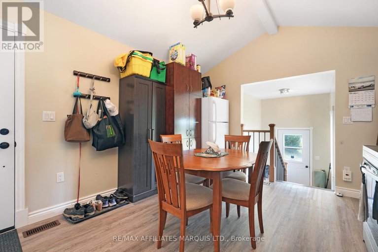 28523953/21895-seguin-mill-street/north-glengarry-lochiel-twp/north-glengarry/ontario/K0B1H0_8