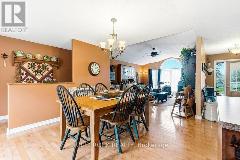 29622725/5-red-oak-drive/north-grenville-twp-kemptville-south/north-grenville/ontario/K0G1J0_21