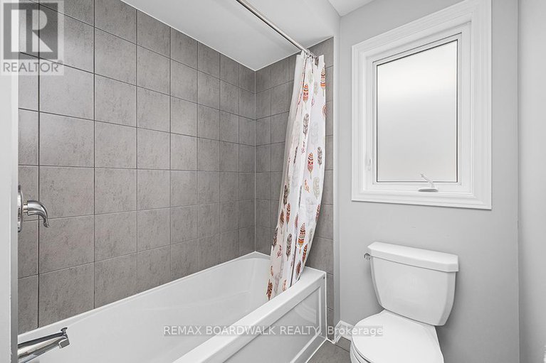 29414212/353-sweetclover-way/avalon-west/ottawa/ontario/K4A1E6_31