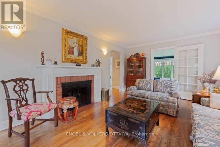 29619475/215-springfield-road/rockcliffe/ottawa/ontario/K1M0L1_8