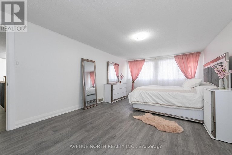 29440348/2007-tawney-road/hawthorne-meadows/ottawa/ontario/K1G1B5_24