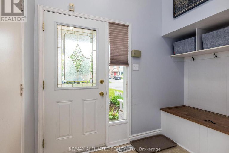 28629180/6-eagleview-street/emerald-meadowstrailwest/ottawa/ontario/K2M2R2_4