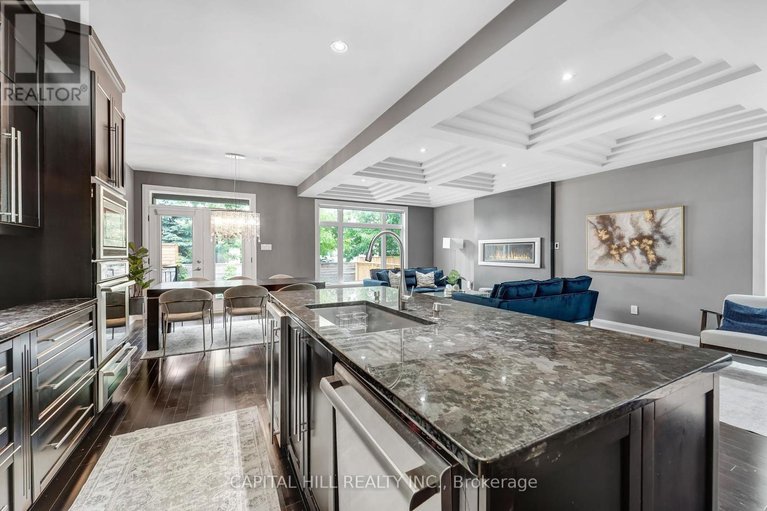28598588/71-eleanor-drive/city-viewskylinefisher-heightsparkwood-hills/ottawa/ontario/K2E6A1_17