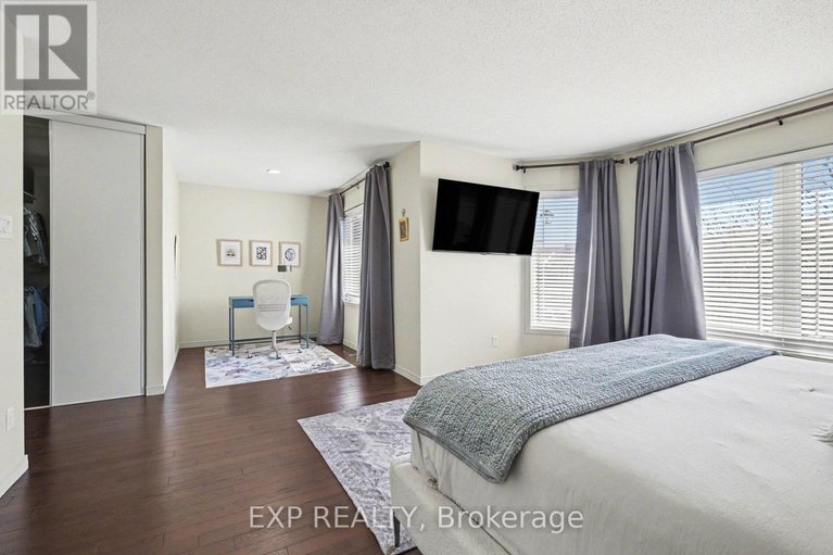 29675451/281-sorento-street/strandherd/ottawa/ontario/K2J0B4_14