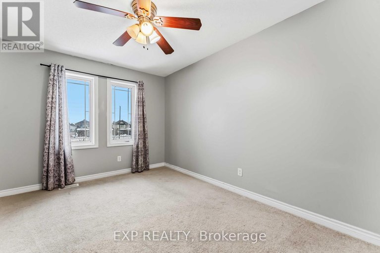 29238226/214-montmorency-way/avalon-east/ottawa/ontario/K4A0J9_34