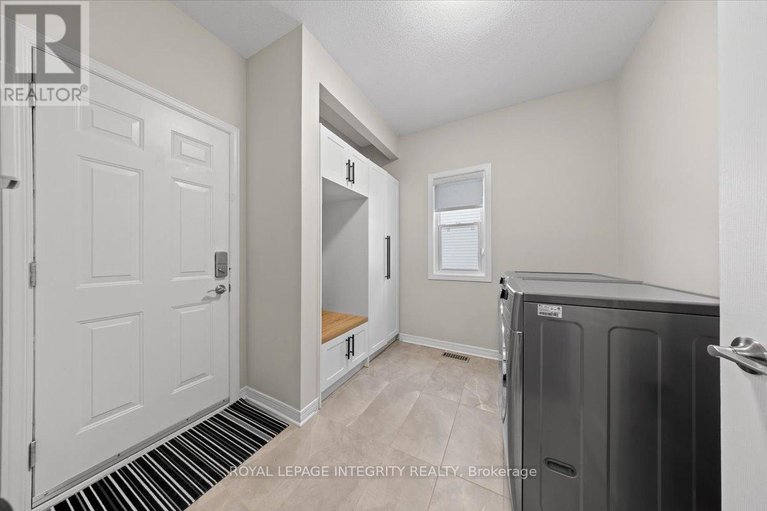 29259363/32-eliza-crescent/stittsville-south/ottawa/ontario/K2S2A3_21