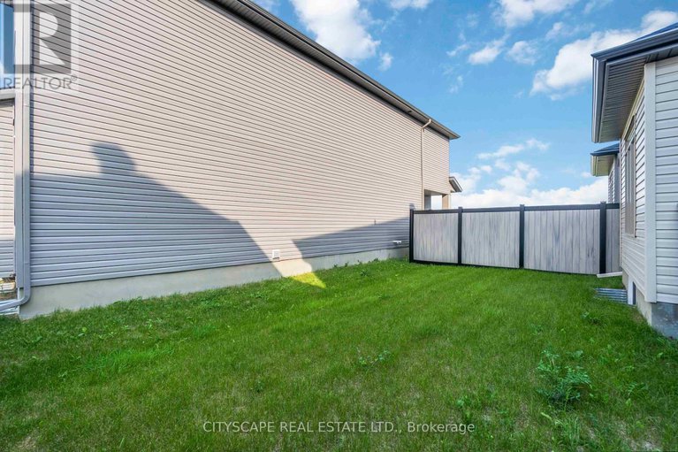 28455945/617-kenabeek-terrace/riverside-southgloucester-glen/ottawa/ontario/K4M0B3_33