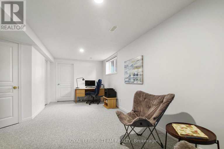 28726721/46-kettleby-street/beaverbrook/ottawa/ontario/K2K3C4_37