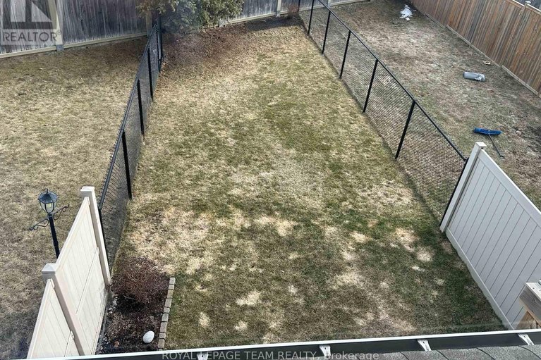 29564230/139-oakfield-crescent/longfields/ottawa/ontario/K2J5H8_31