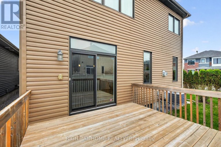 29683853/44-hawks-landing-crescent/stittsville-north/ottawa/ontario/K2S1W1_47