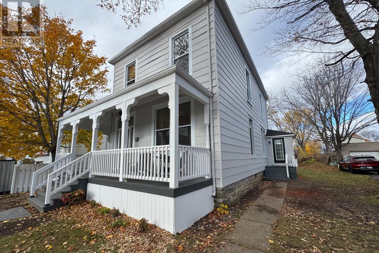 29078821/11-elgin-street-e/alexandria/north-glengarry/ontario/K0C1A0_6