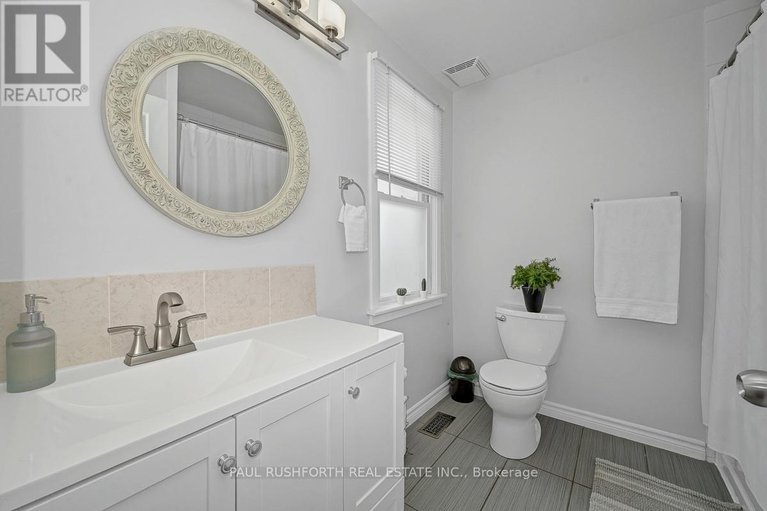 29437881/1401-mcmahon-avenue/emerald-woodssawmill-creek/ottawa/ontario/K1T1C2_24