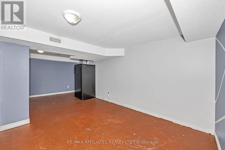 28159243/67-392-garden-glen-private/meadowlandscrestview/ottawa/ontario/K2G1E4_35