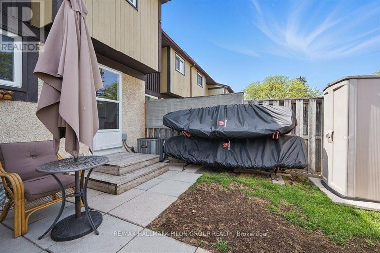 28412777/1358-bakker-court/convent-glen-south/ottawa/ontario/K1C2K4_24