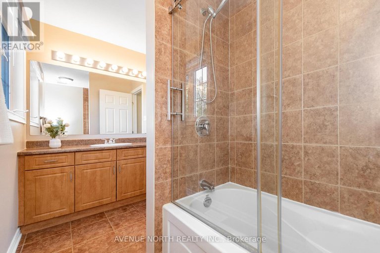 28767576/3560-cambrian-road/half-moon-bay/ottawa/ontario/K2J0T6_33