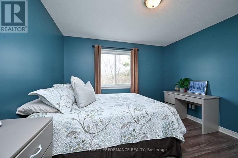 28233202/4191-wolfe-point-way/riverside-southgloucester-glen/ottawa/ontario/K1V1P5_33