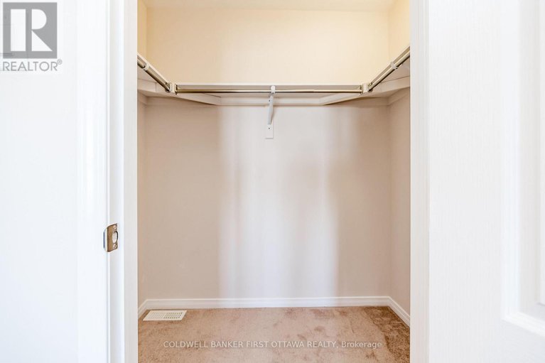 29025241/505-radiant-private/emerald-meadowstrailwest/ottawa/ontario/K2M0M9_19