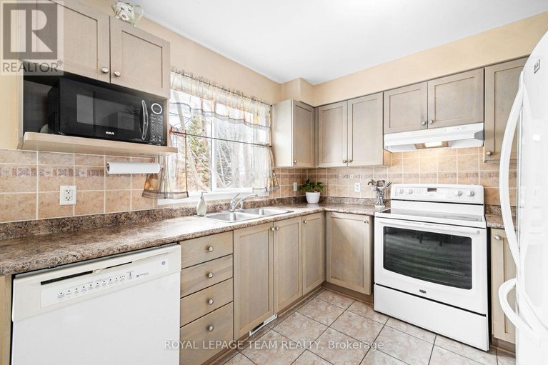 29460826/147-wharhol-private/westcliffe-estates/ottawa/ontario/K2H1G5_24