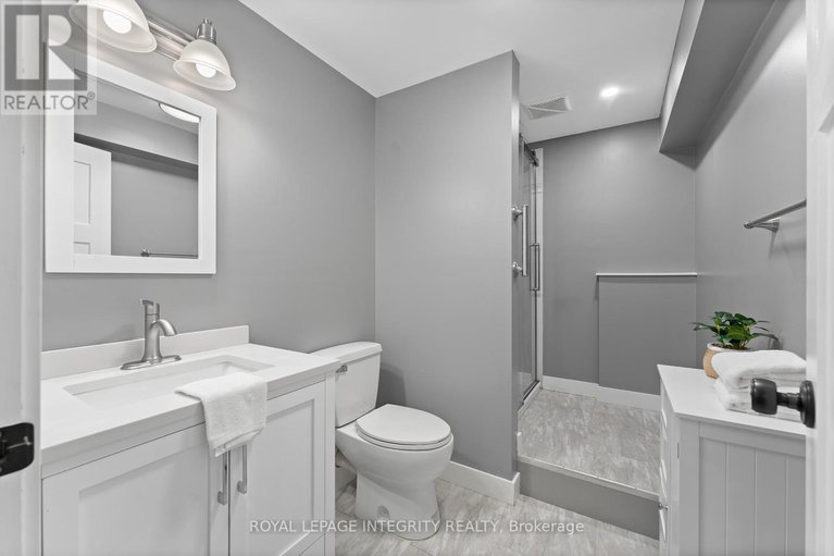 28802076/6-aimee-lane/north-grenville-twp-kemptville-south/north-grenville/ontario/K0G1S0_28