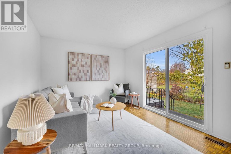 29133193/3407-mccarthy-road/hunt-clubwestern-community/ottawa/ontario/K1V9G6_10